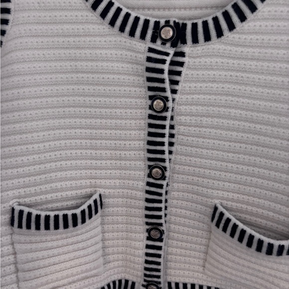 Joie knit black and white vest - Picture 4 of 5